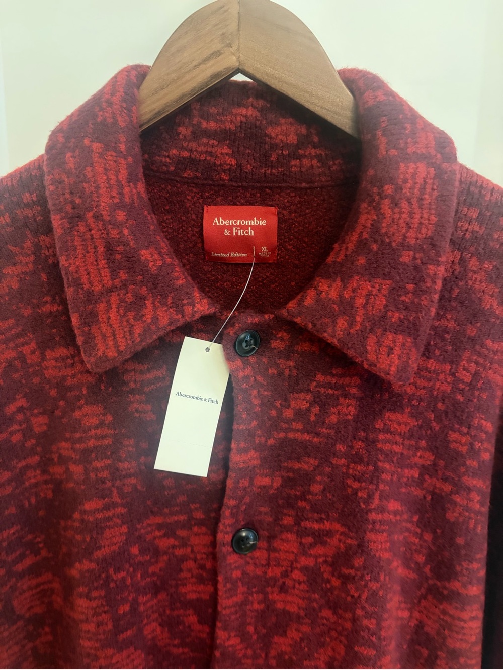 Abercrombie & Fitch Men’s Red Patterned Cotton-Blend button down shirt Jacket